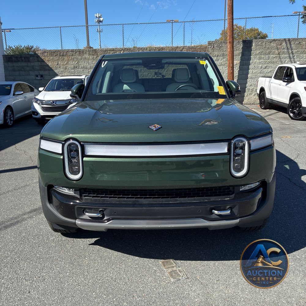 2023 Rivian R1T Adventure Quad-Motor