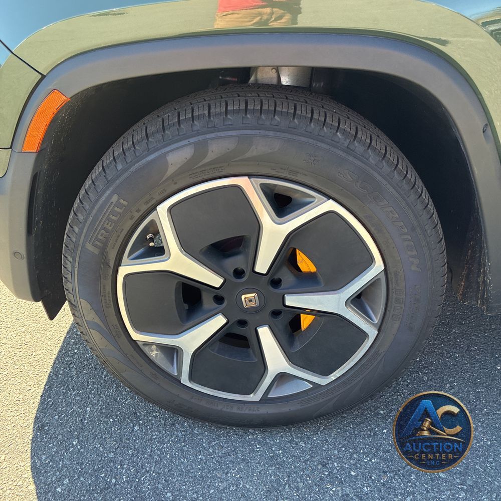 2023 Rivian R1T Adventure Quad-Motor