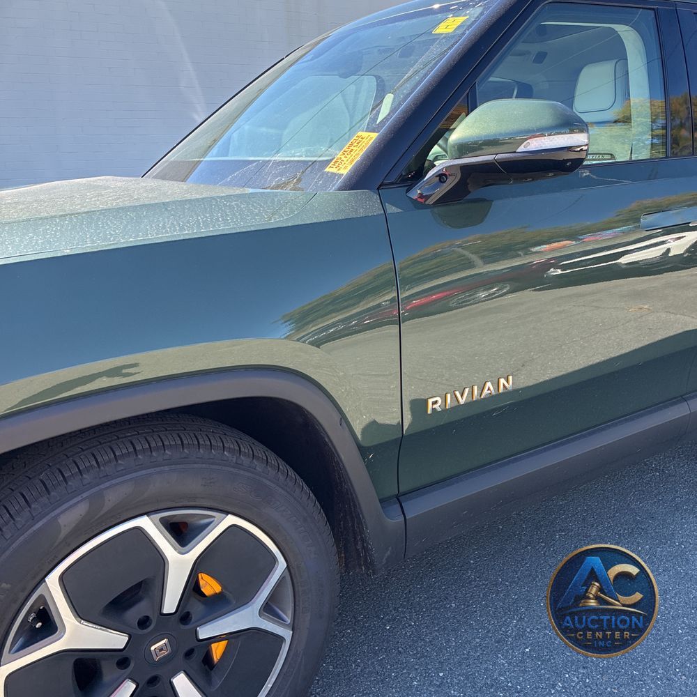 2023 Rivian R1T Adventure Quad-Motor