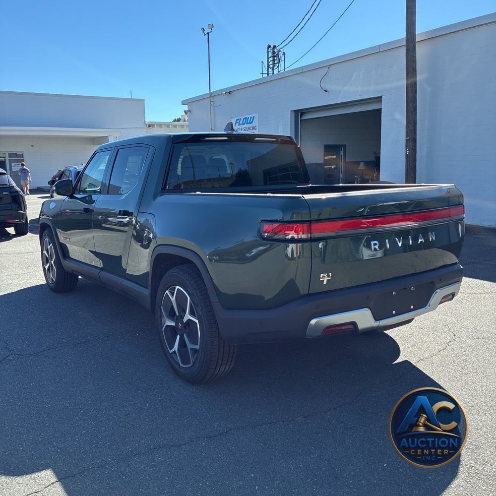 2023 Rivian R1T Adventure Quad-Motor