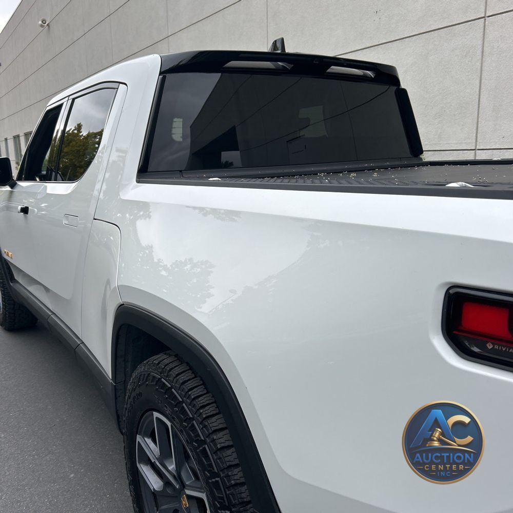 2022 Rivian R1T Launch Edition