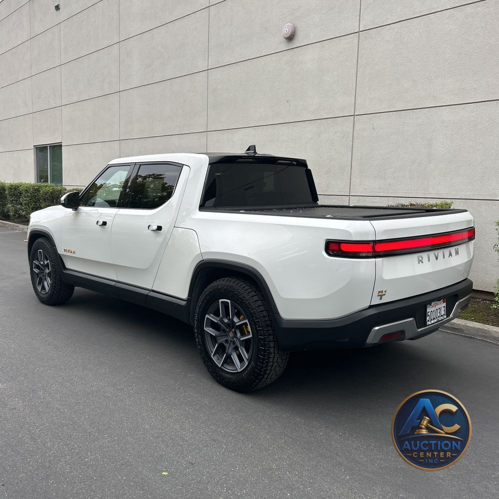2022 Rivian R1T Launch Edition
