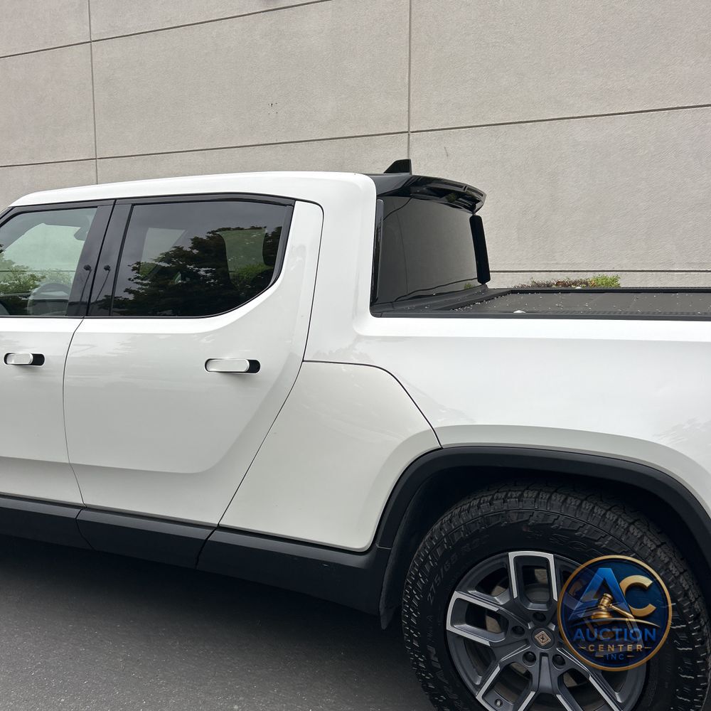 2022 Rivian R1T Launch Edition
