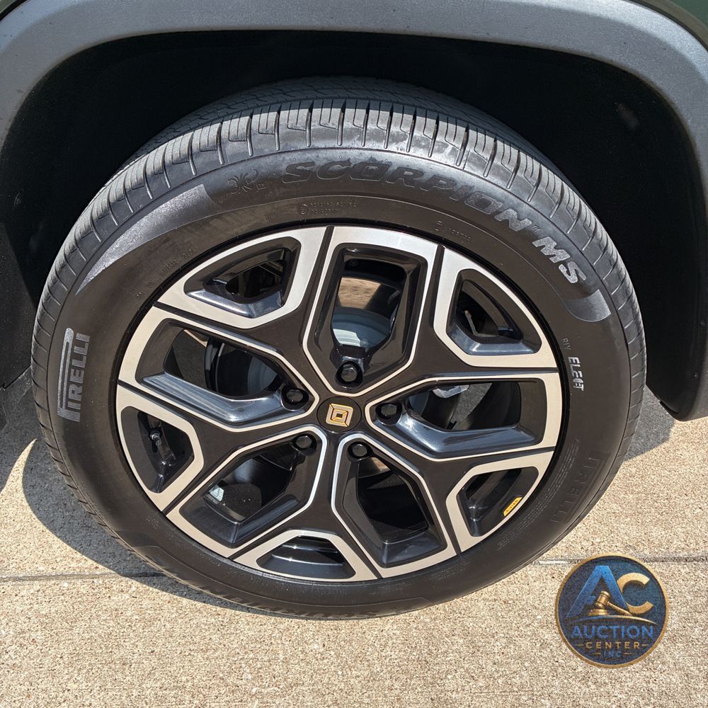2025 Rivian R1T Adventure Dual-Motor