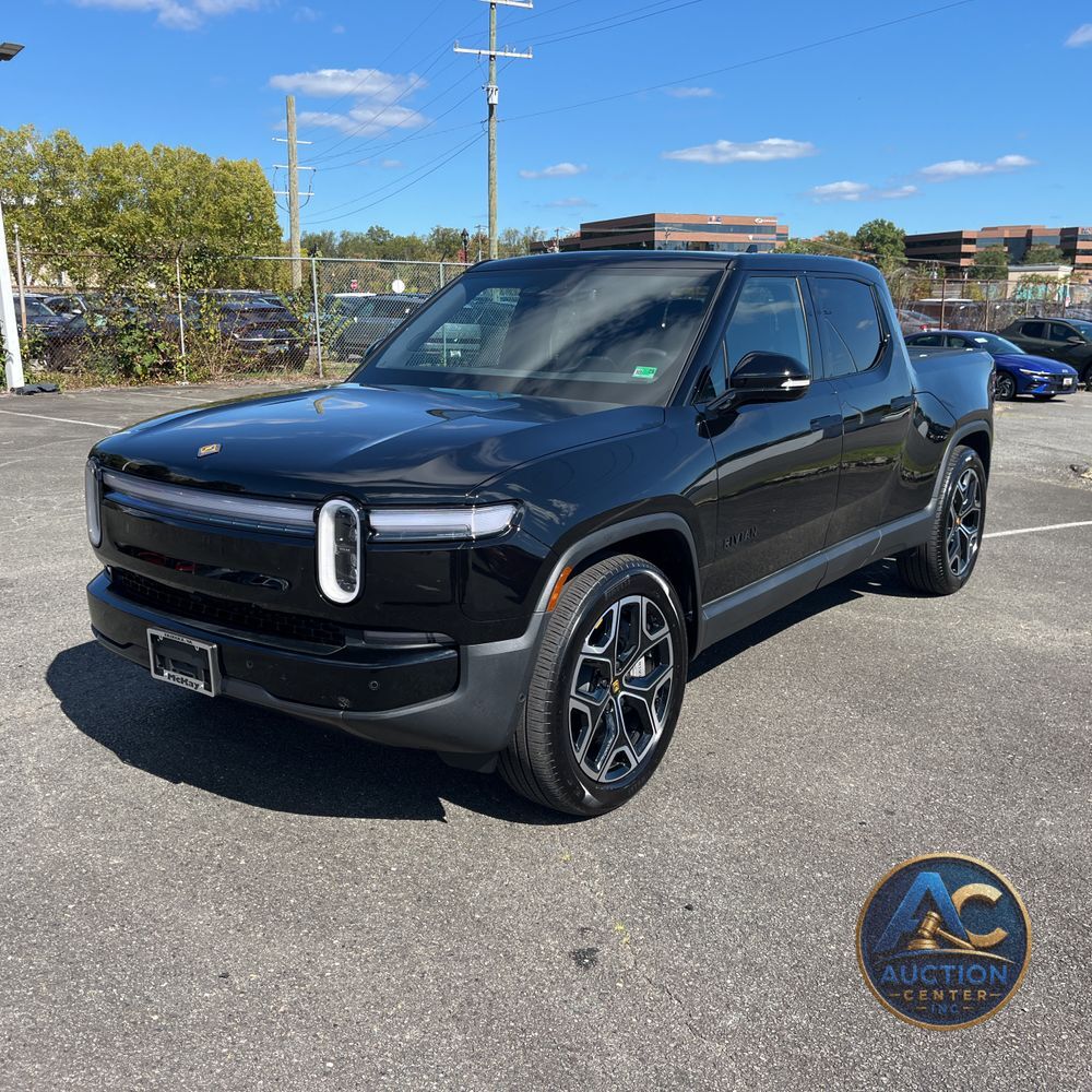 2025 Rivian R1T Adventure Dual-Motor