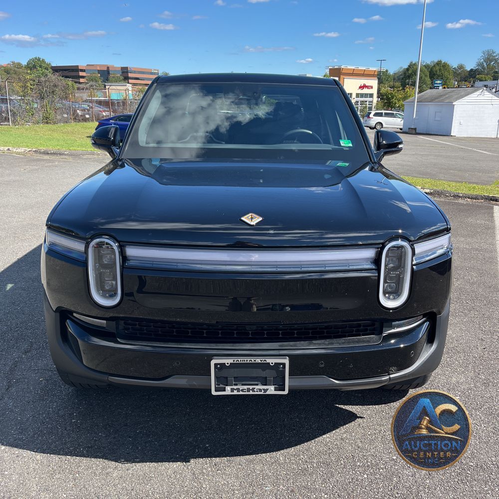 2025 Rivian R1T Adventure Dual-Motor