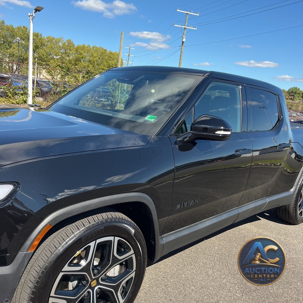 2025 Rivian R1T Adventure Dual-Motor