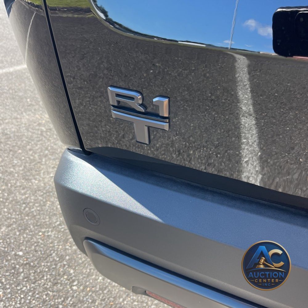 2025 Rivian R1T Adventure Dual-Motor
