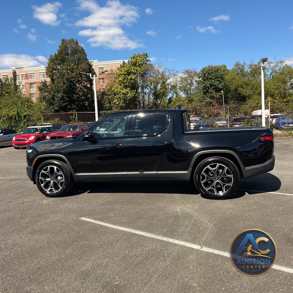 2025 Rivian R1T Adventure Dual-Motor