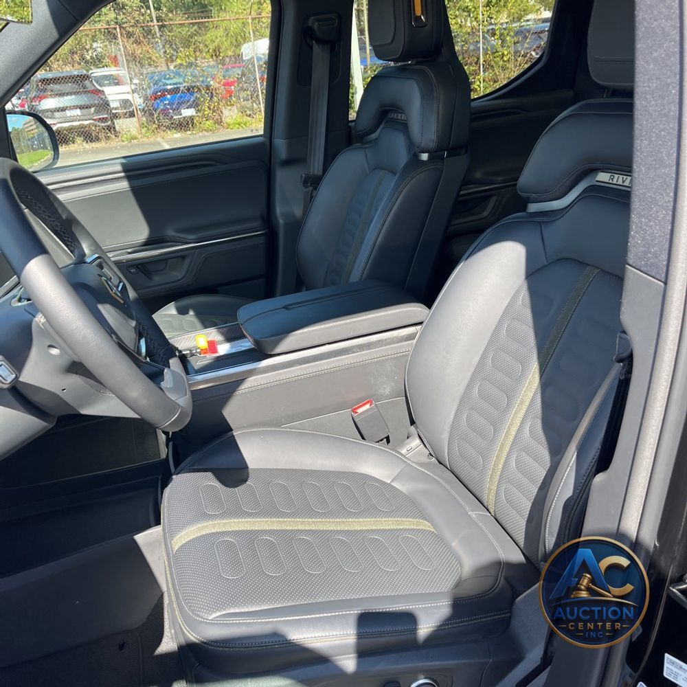 2025 Rivian R1T Adventure Dual-Motor