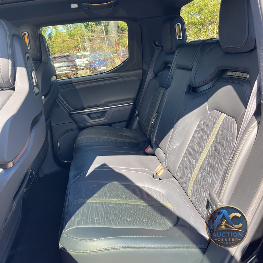 2025 Rivian R1T Adventure Dual-Motor