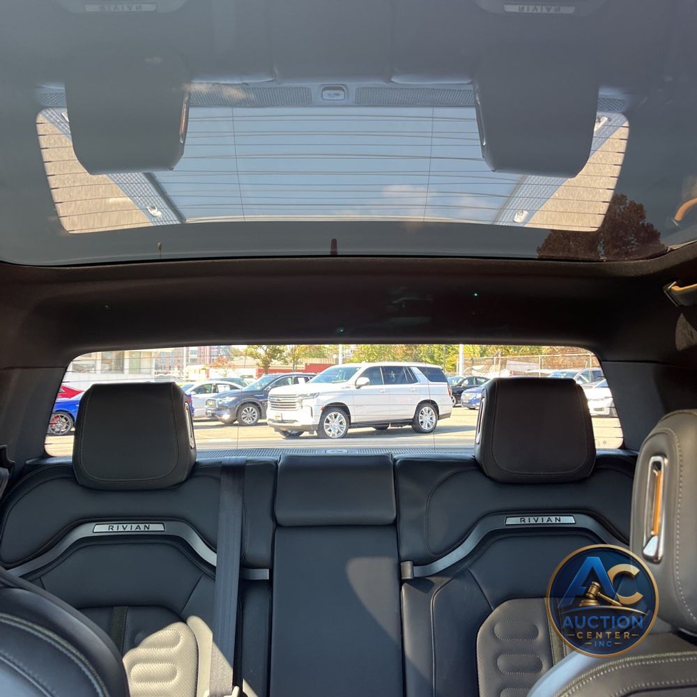 2025 Rivian R1T Adventure Dual-Motor