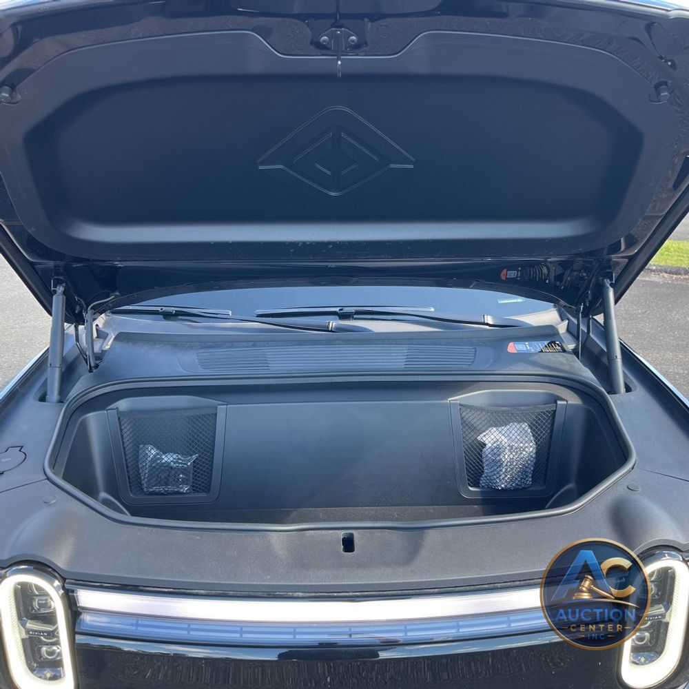 2025 Rivian R1T Adventure Dual-Motor