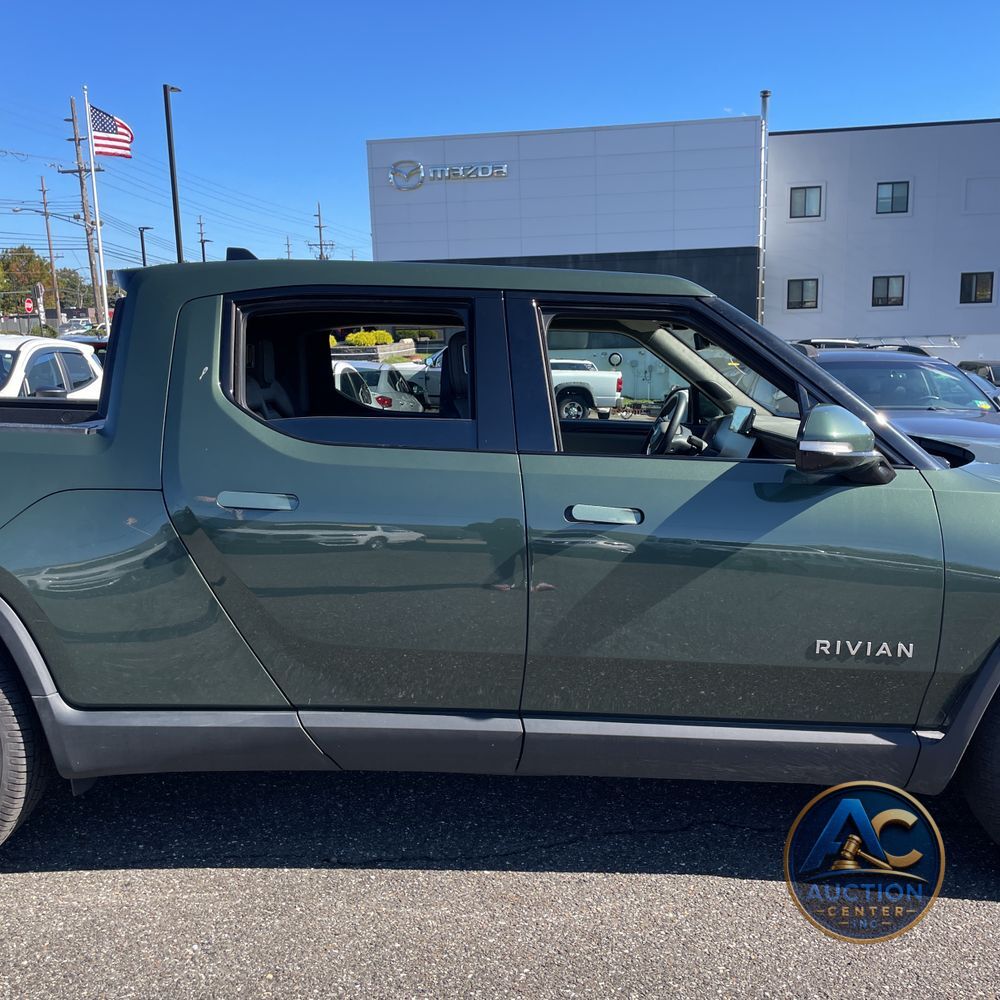 2024 Rivian R1T Adventure Dual-Motor