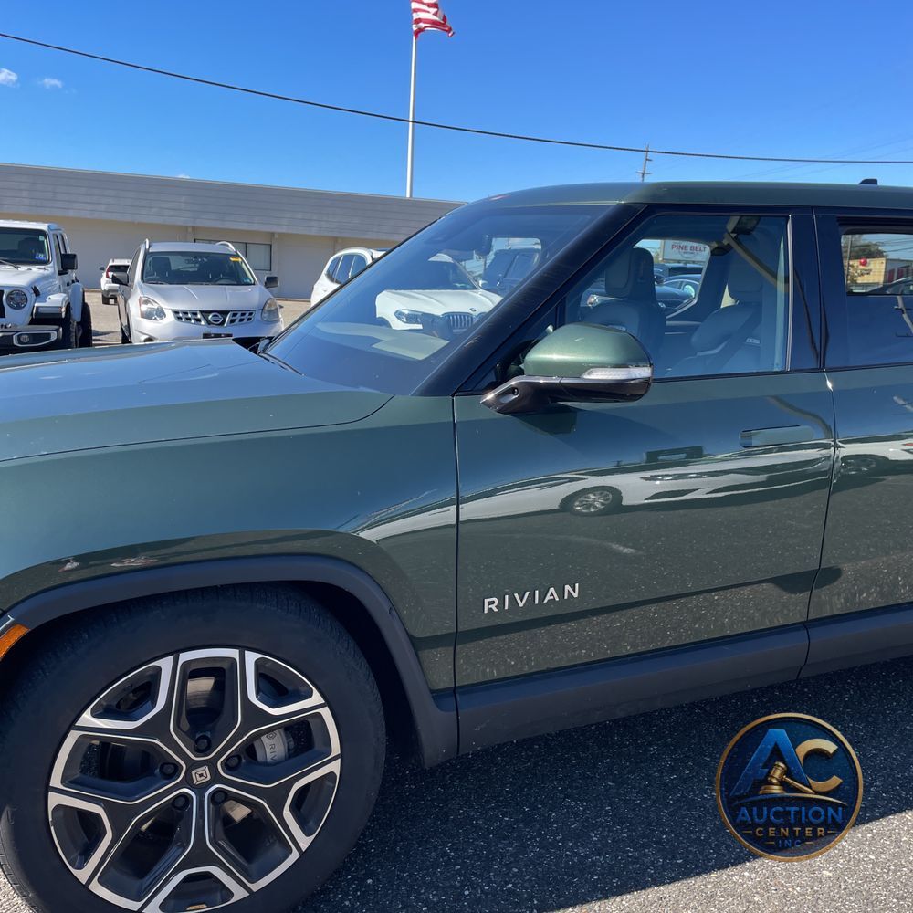 2024 Rivian R1T Adventure Dual-Motor