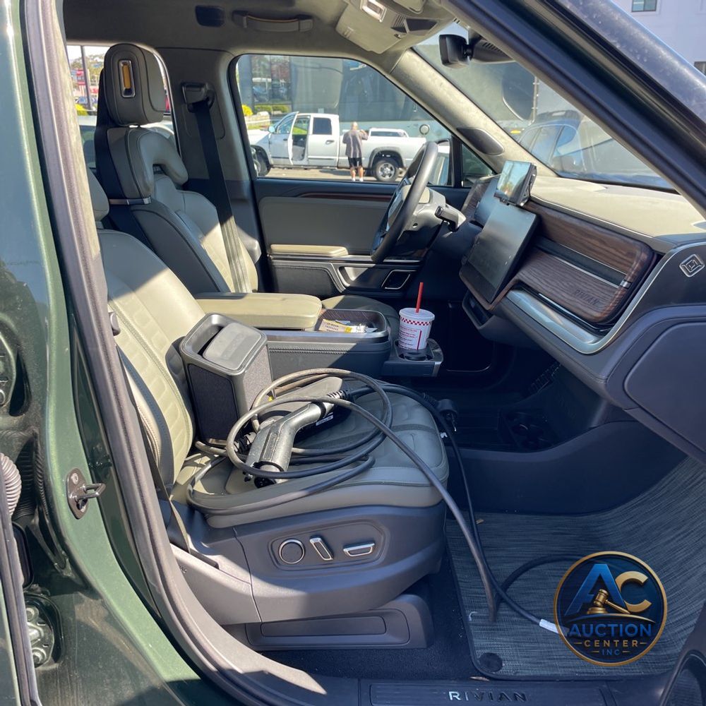 2024 Rivian R1T Adventure Dual-Motor