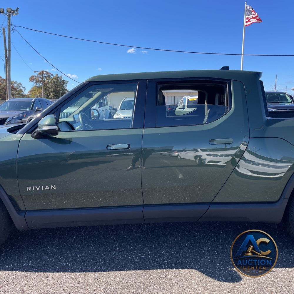 2024 Rivian R1T Adventure Dual-Motor