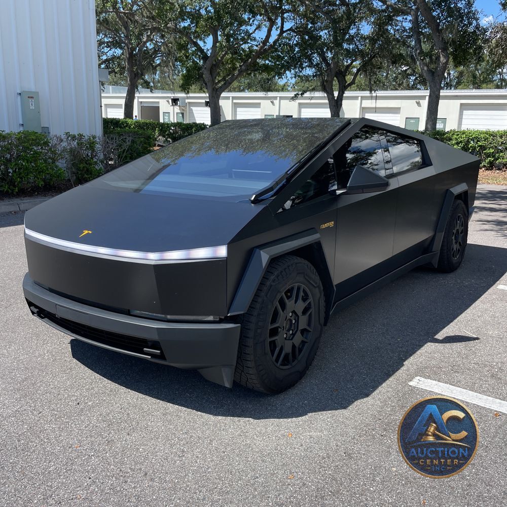 2024 Tesla Cybertruck Base