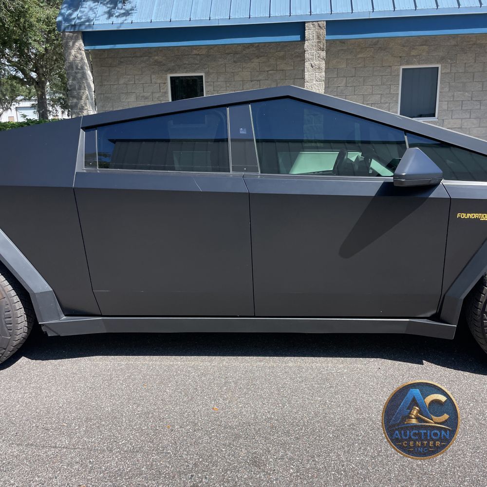 2024 Tesla Cybertruck Base