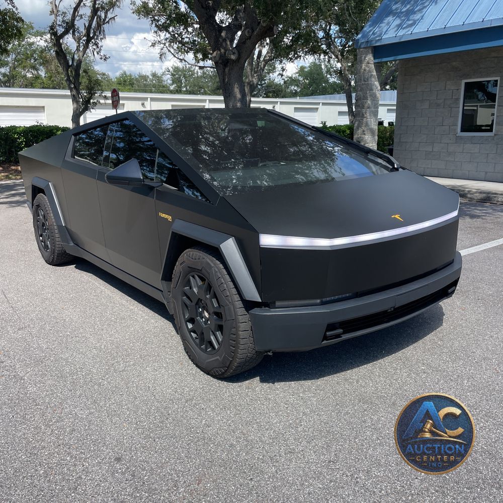 2024 Tesla Cybertruck Base