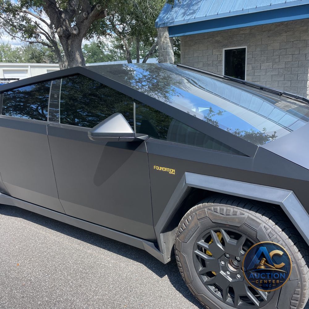 2024 Tesla Cybertruck Base