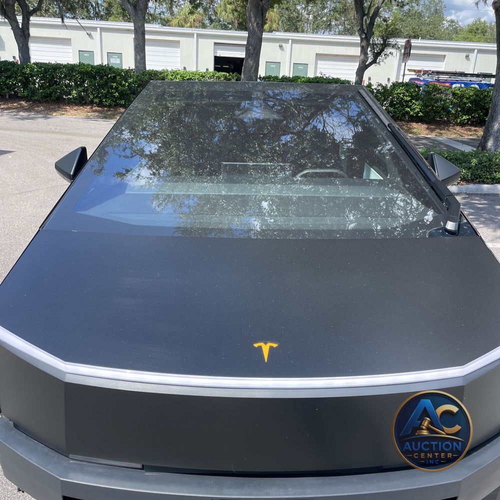 2024 Tesla Cybertruck Base