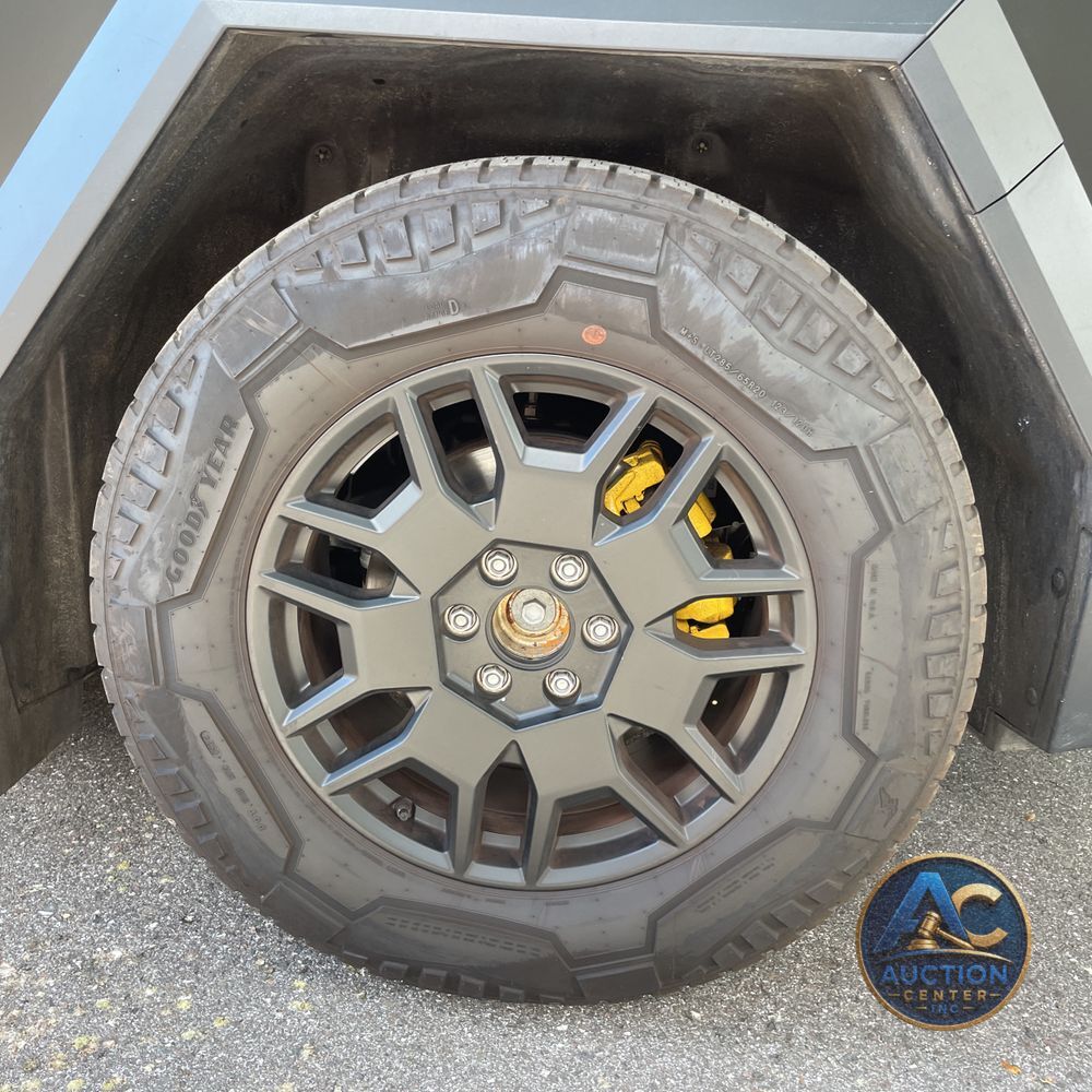 2024 Tesla Cybertruck Base