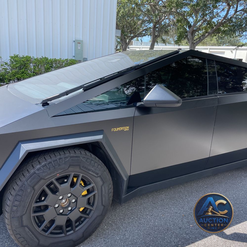 2024 Tesla Cybertruck Base
