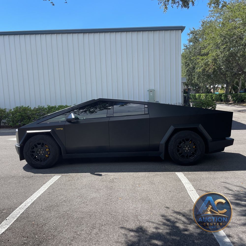 2024 Tesla Cybertruck Base