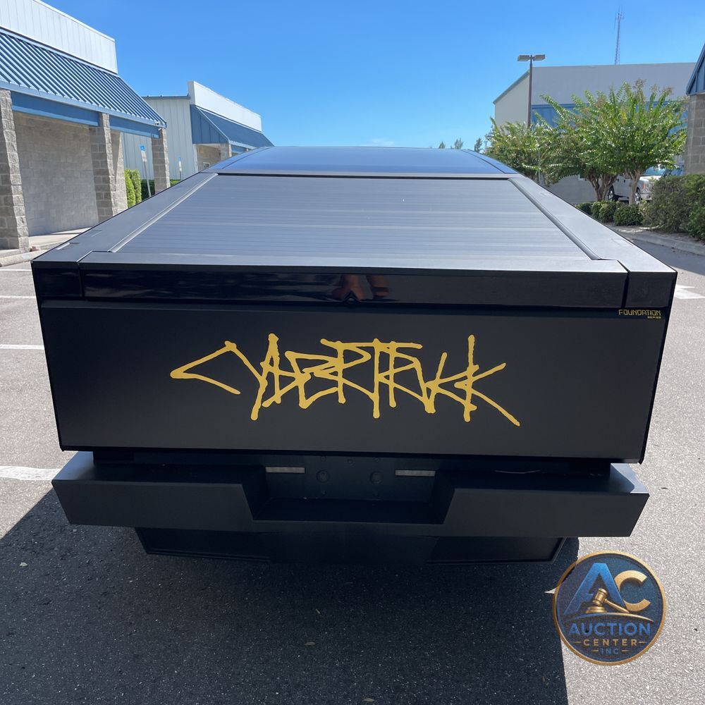2024 Tesla Cybertruck Base