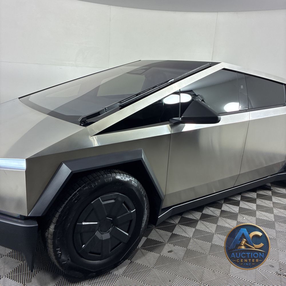2025 Tesla Cybertruck Base