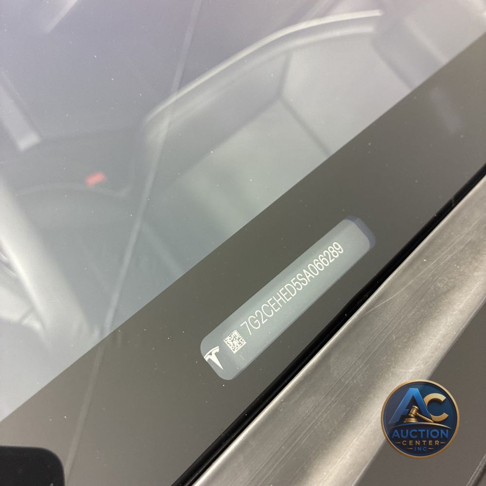 2025 Tesla Cybertruck Base