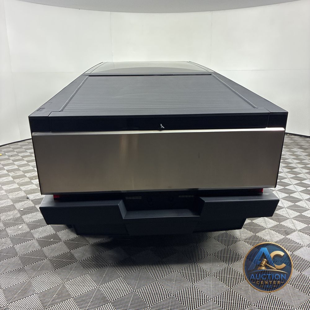 2025 Tesla Cybertruck Base