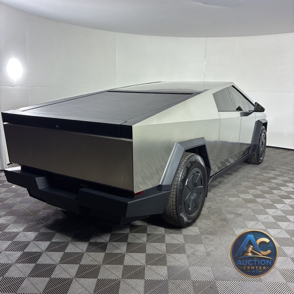 2025 Tesla Cybertruck Base