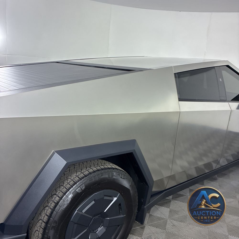 2025 Tesla Cybertruck Base