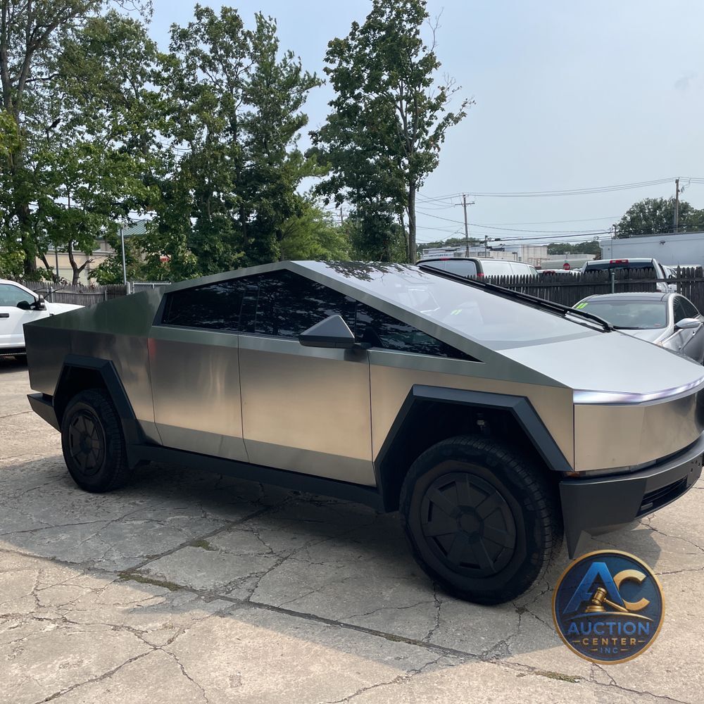 2024 Tesla Cybertruck Base