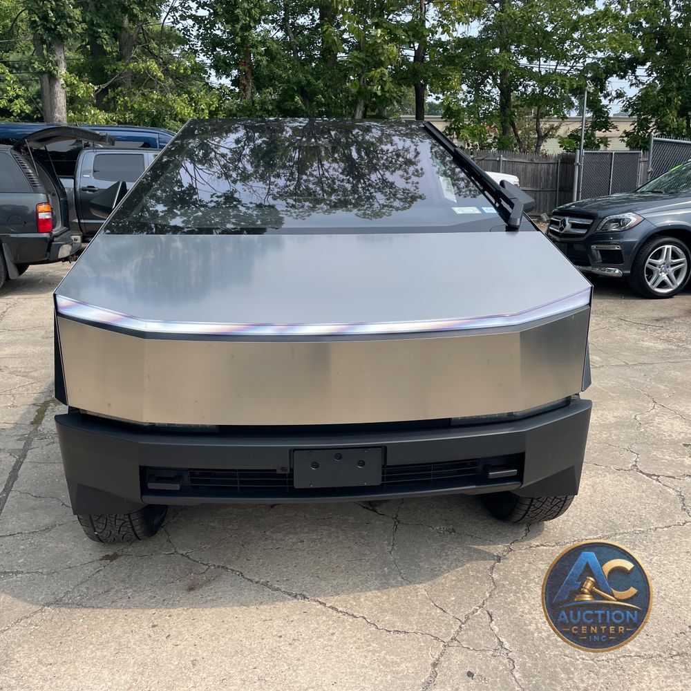 2024 Tesla Cybertruck Base