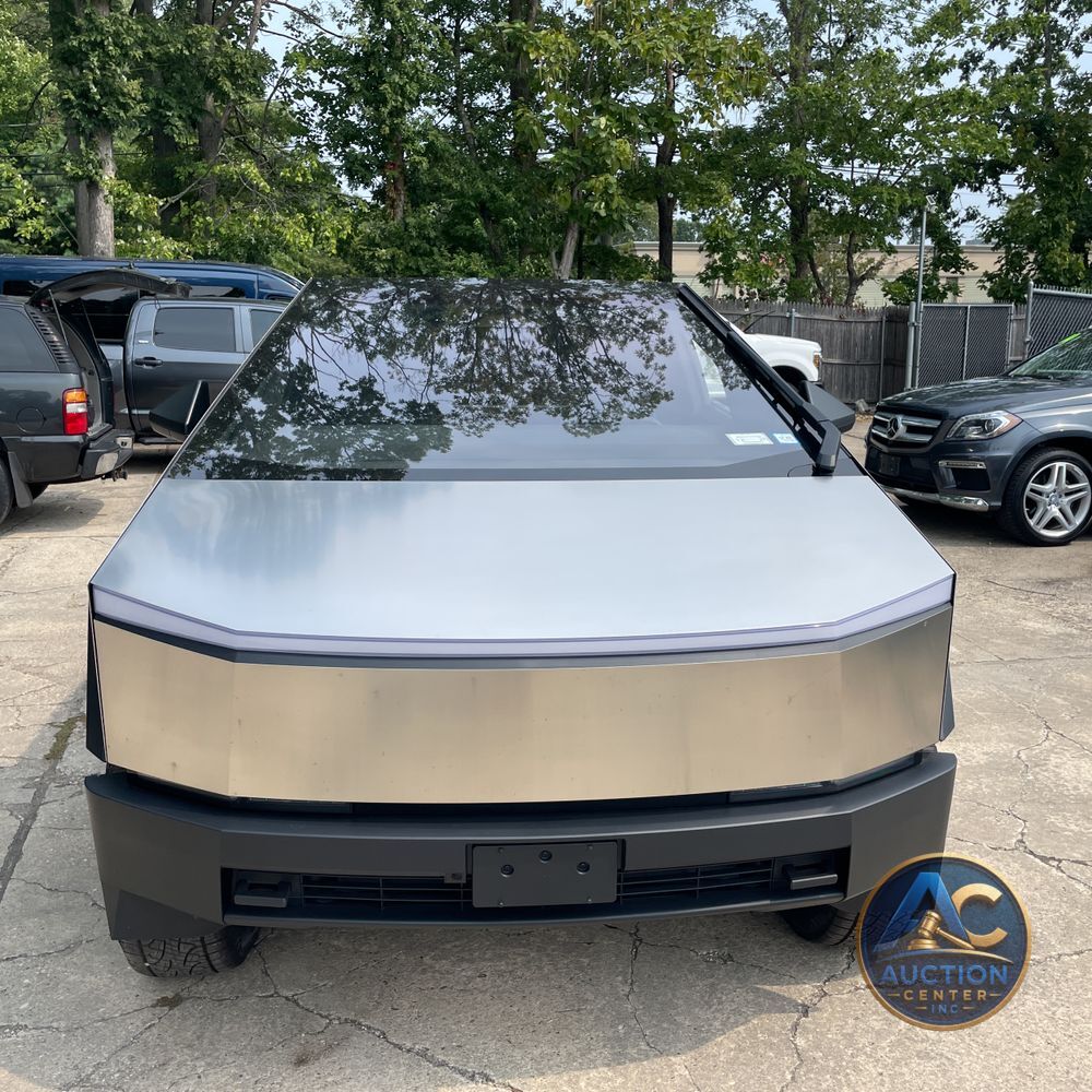 2024 Tesla Cybertruck Base