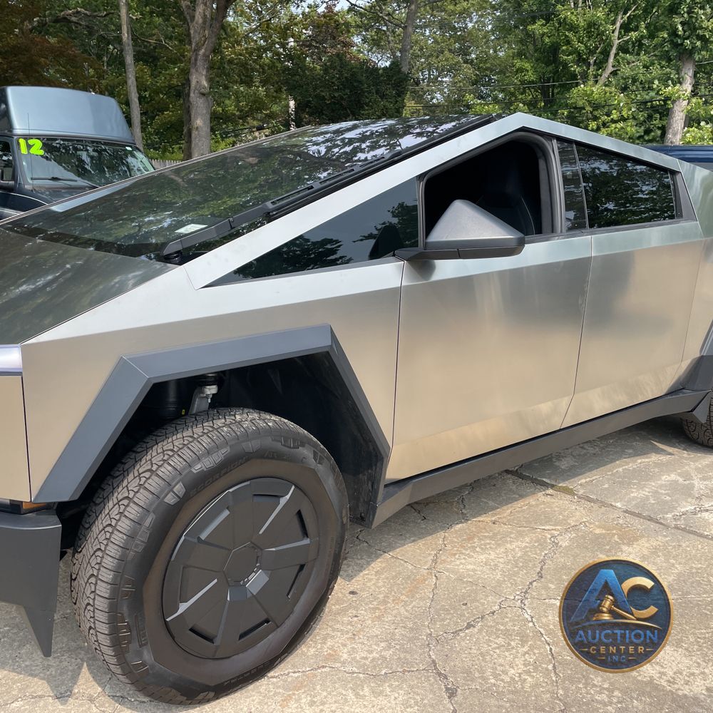 2024 Tesla Cybertruck Base