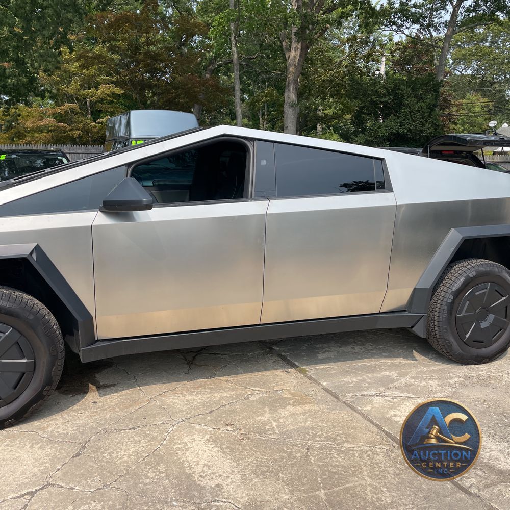 2024 Tesla Cybertruck Base