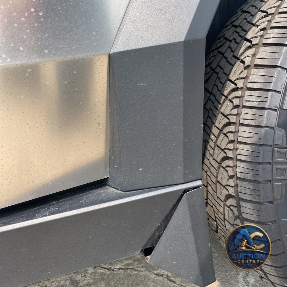 2024 Tesla Cybertruck Base