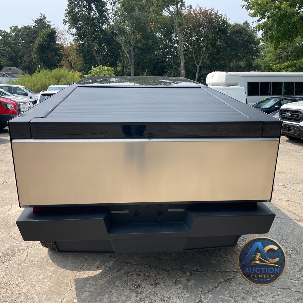 2024 Tesla Cybertruck Base