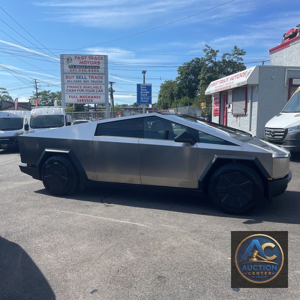 2024 Tesla Cybertruck CyberBeast