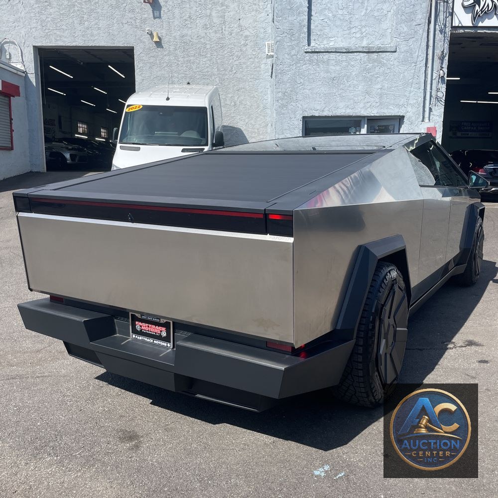 2024 Tesla Cybertruck CyberBeast