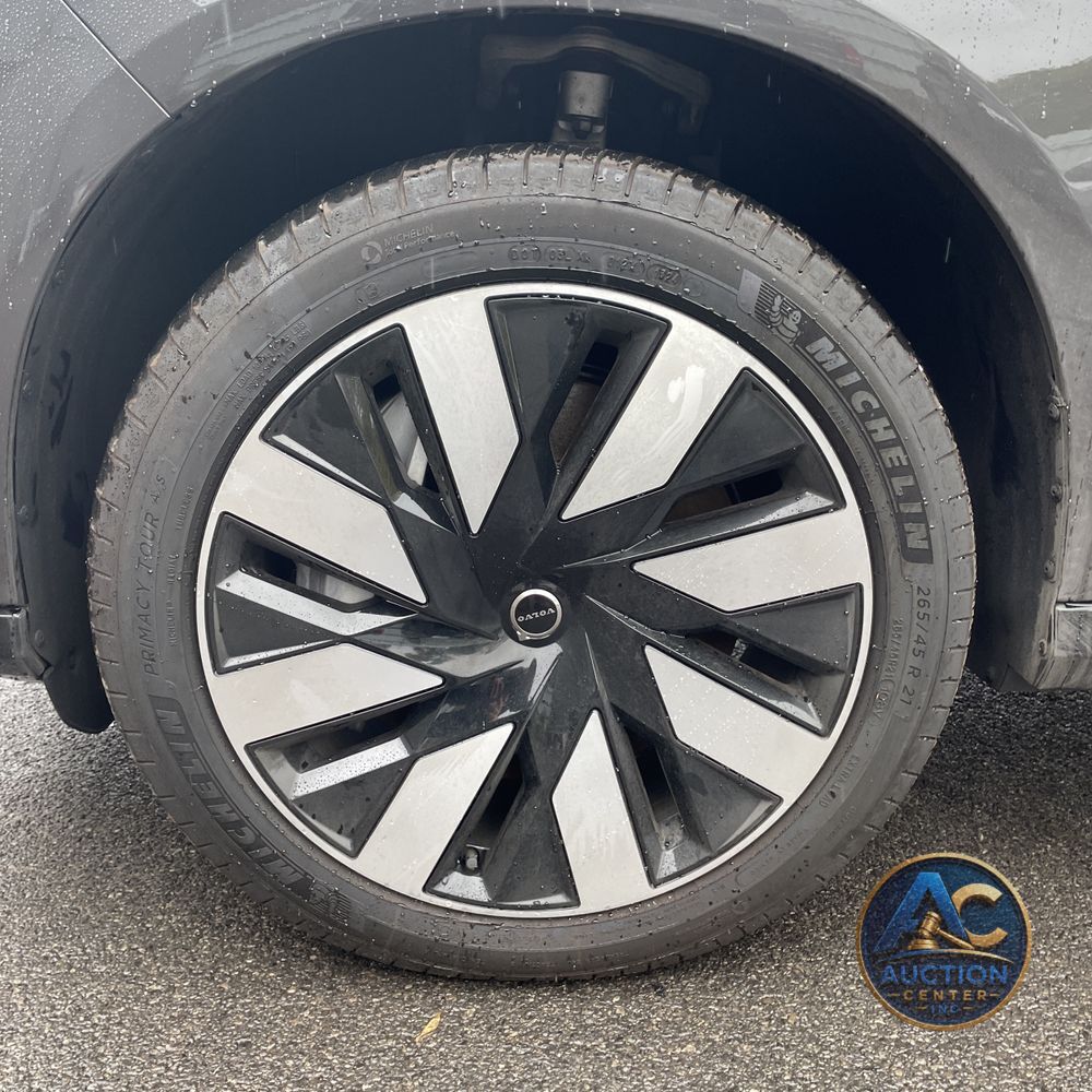 2025 Volvo EX90 Plus