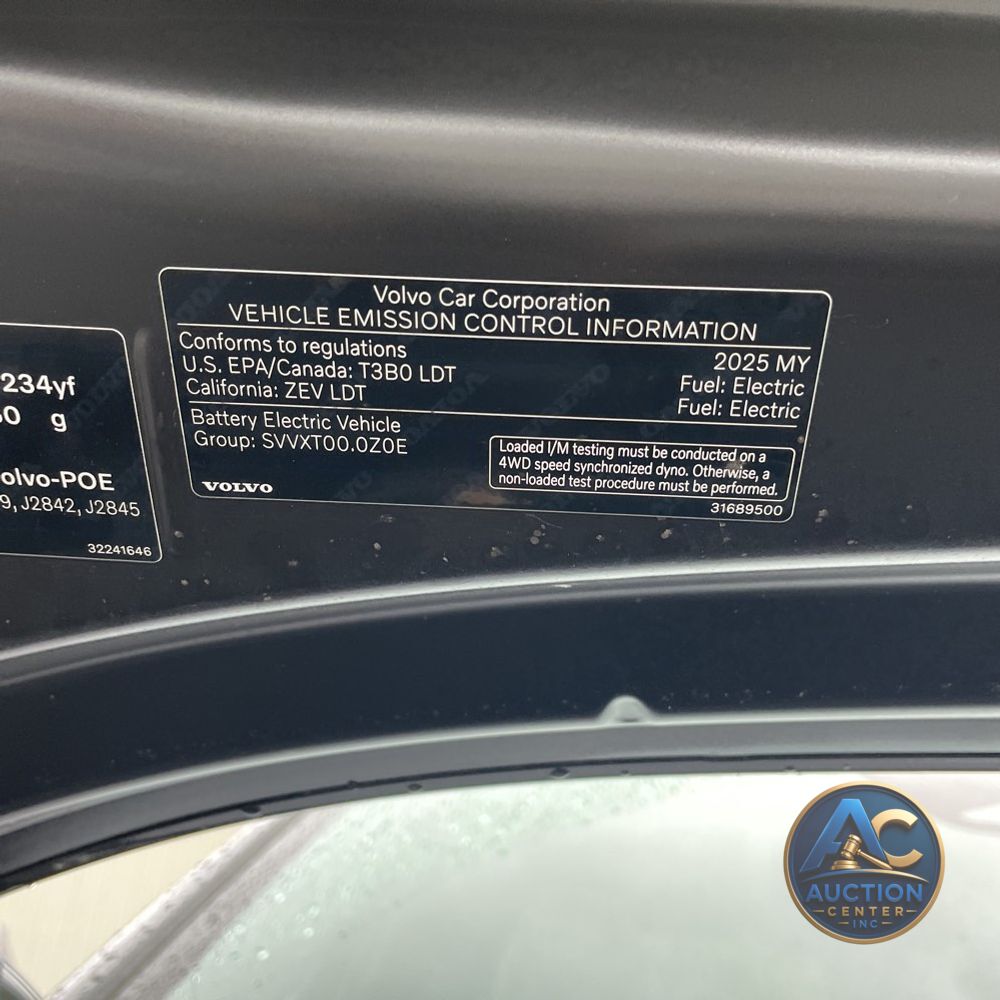 2025 Volvo EX90 Plus
