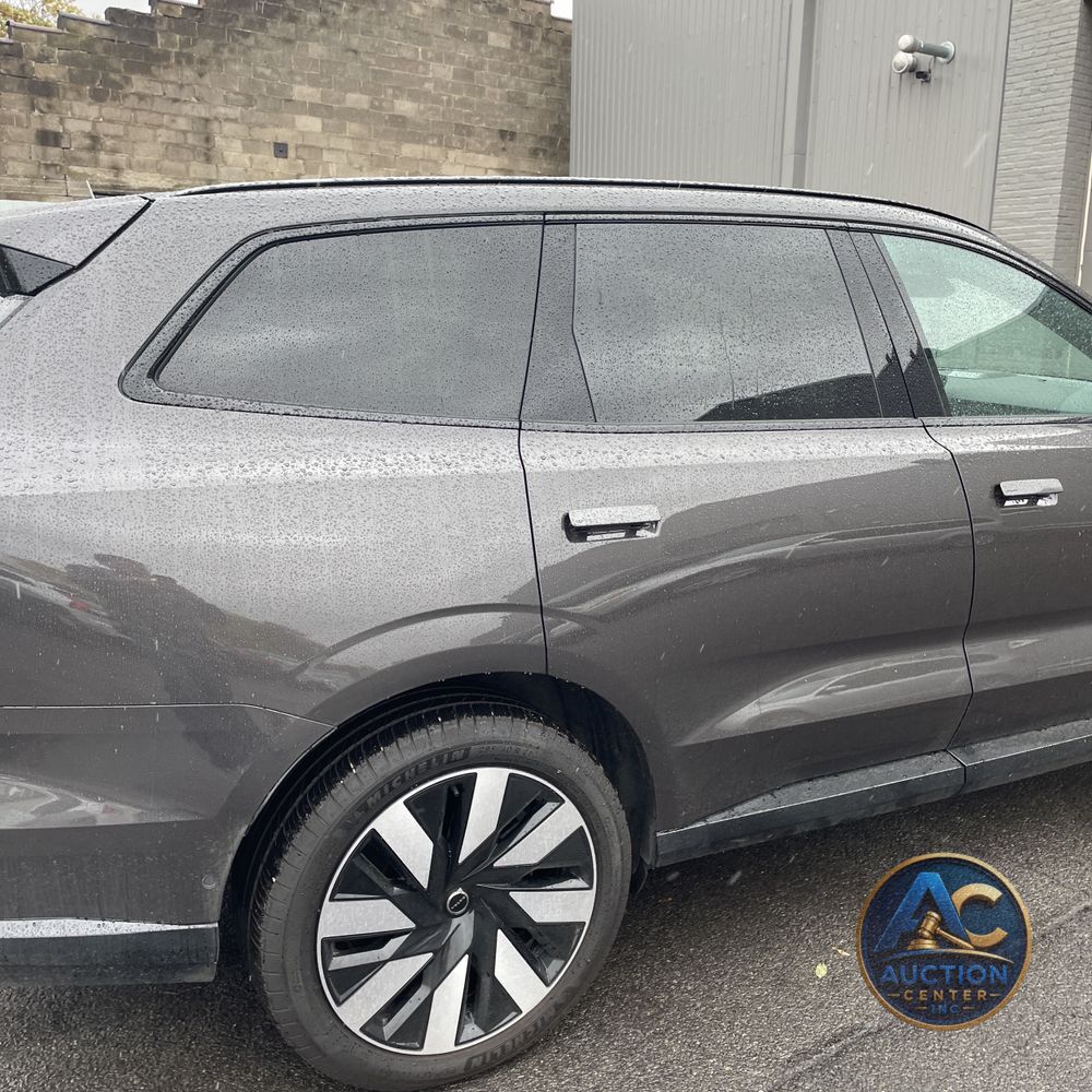 2025 Volvo EX90 Plus