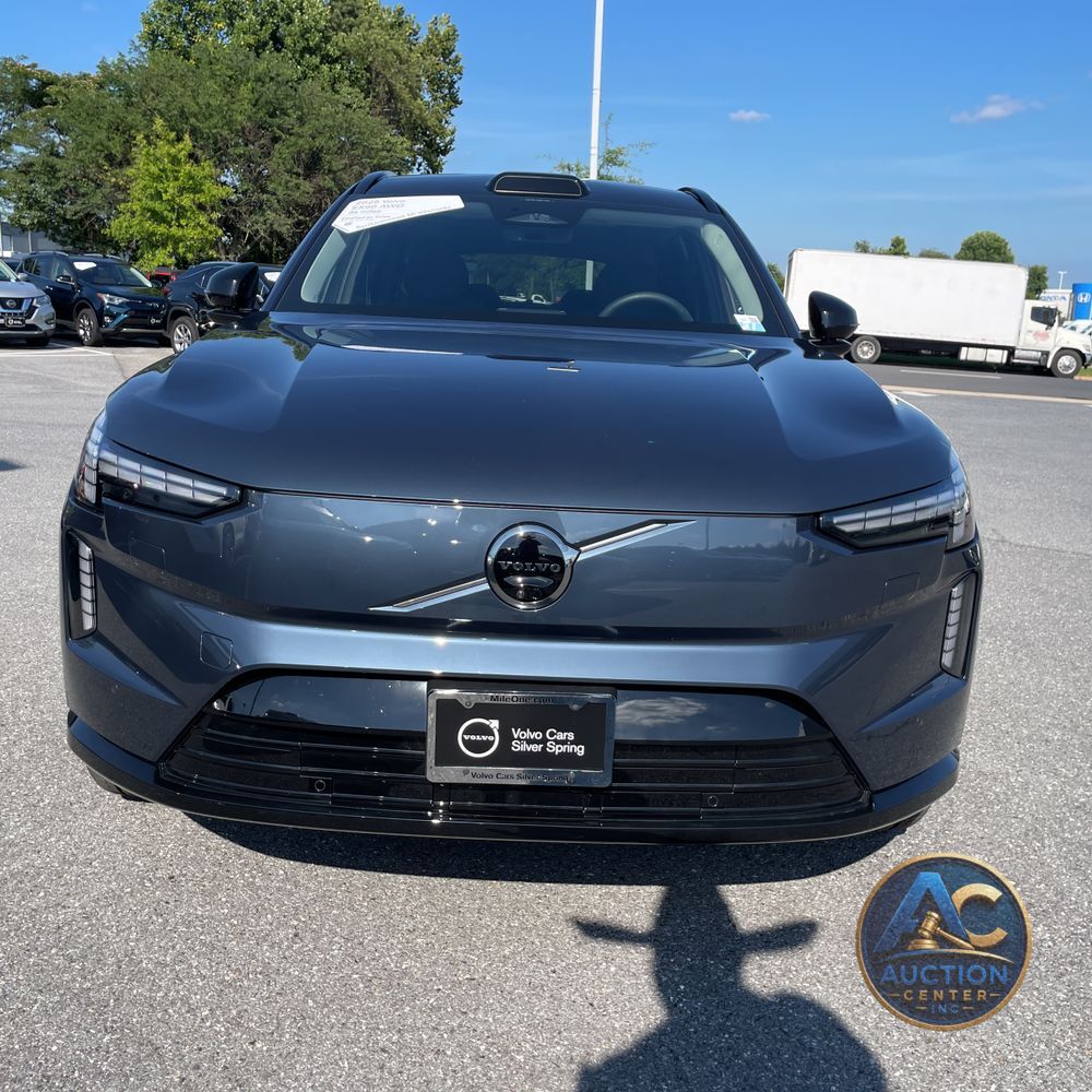 2025 Volvo EX90 Ultra