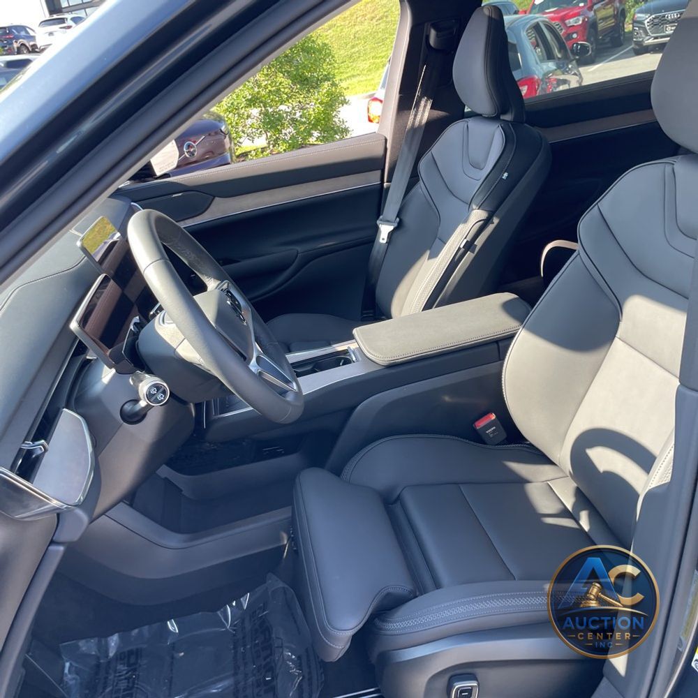 2025 Volvo EX90 Ultra