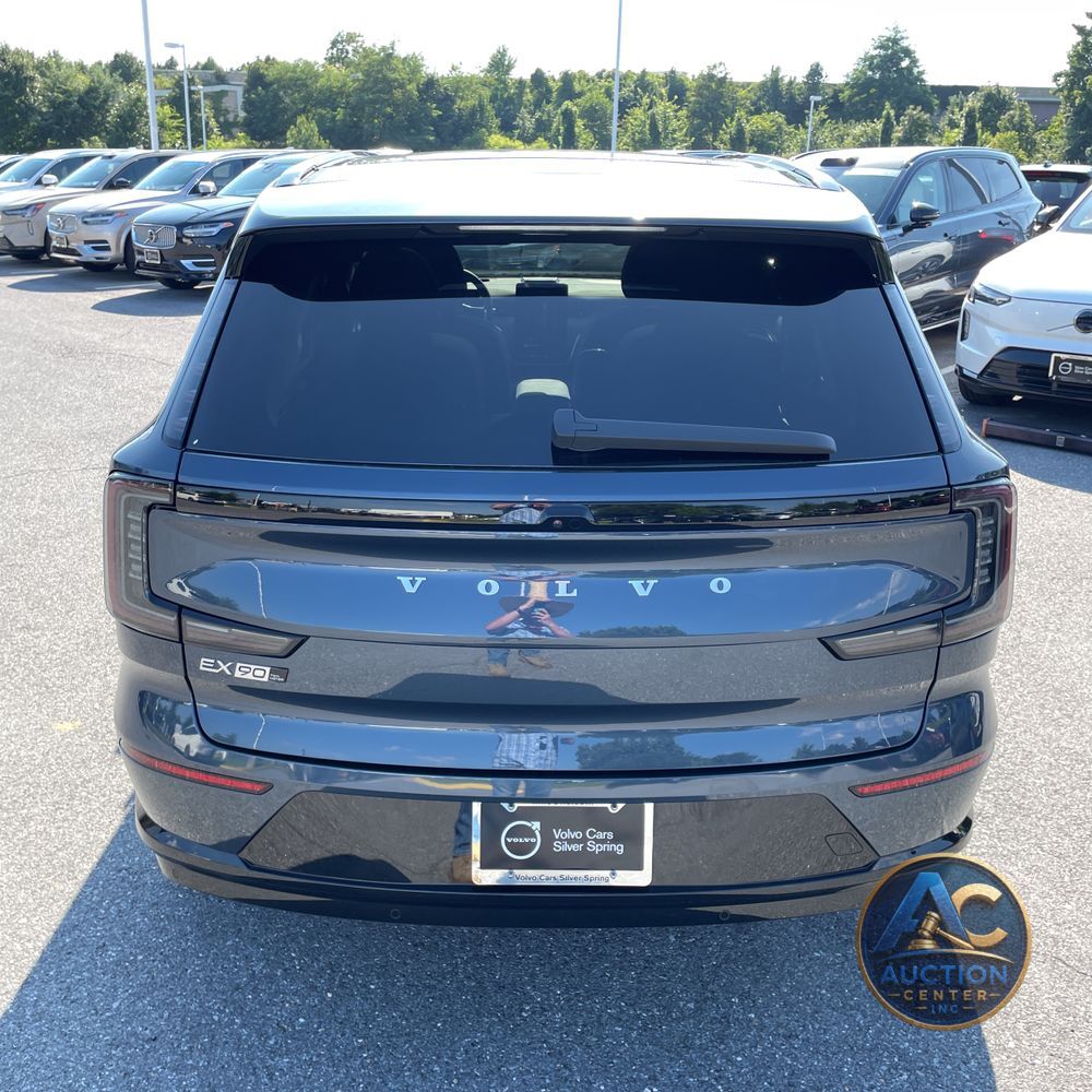 2025 Volvo EX90 Ultra